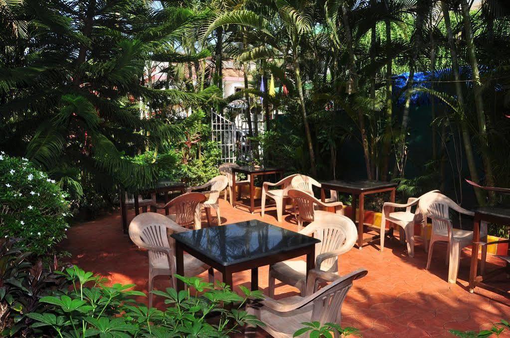 Villa Theresa Beach Resort Calangute Exterior photo