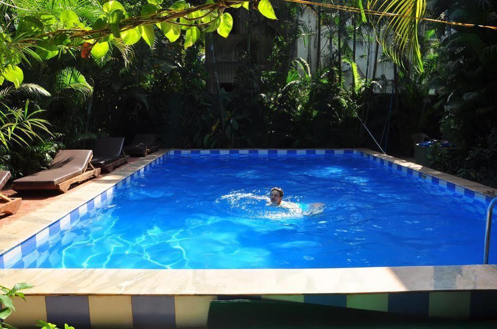 Villa Theresa Beach Resort Calangute Exterior photo